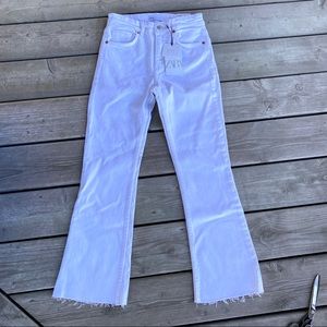 NWT // Zara White Denim Cropped Flare Jeans